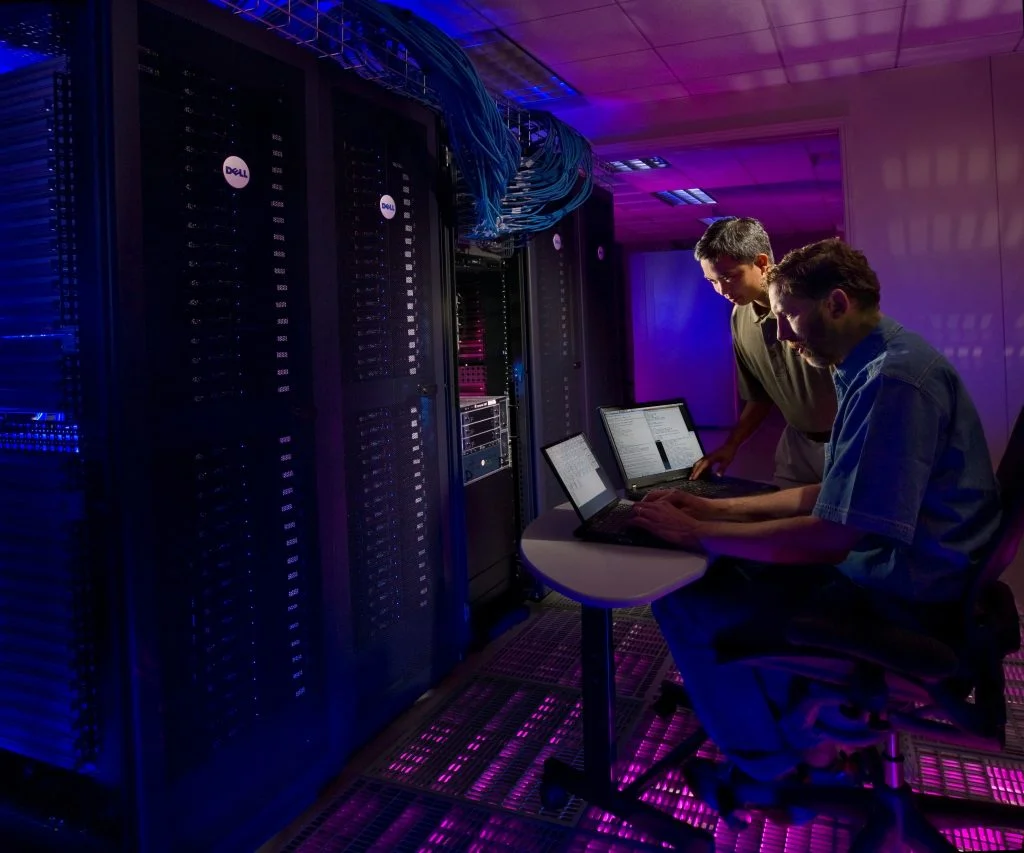 Data centers have changed thanks to new business network solutions such as automation of their structures.